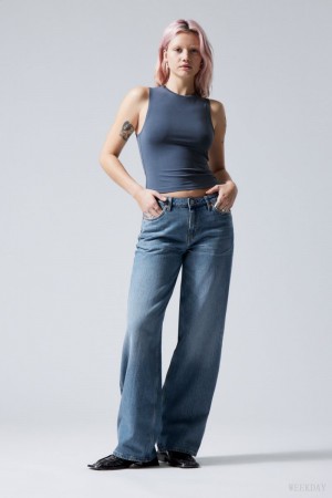 Weekday Ample Low Loose Jeans デニム レディース 青 Japan | W6O-1375