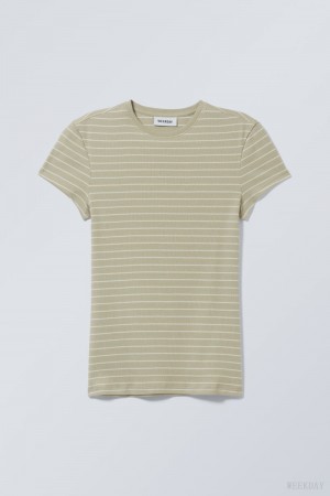 Weekday Close Fitted Rib T-Shirt Tシャツ レディース カーキ Japan | X1S-8947