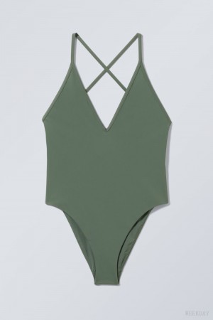 Weekday Deep V-neck Swimsuit 水着 レディース 緑 Japan | T7F-0153