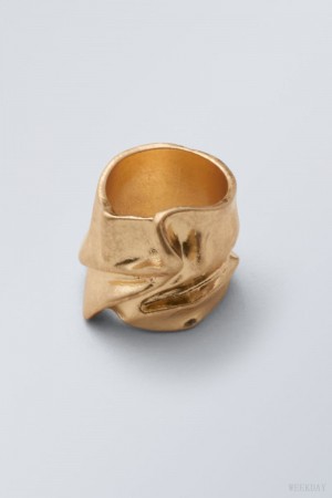 Weekday Ivy Crinkled Ring ジュエリー レディース ゴールド Japan | N8K-5865