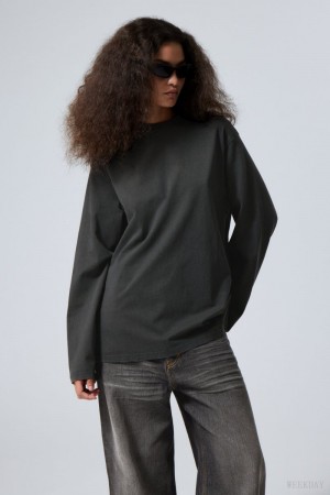 Weekday Oversized Washed Long Sleeve Top トップス レディース グレー Japan | X9M-7077