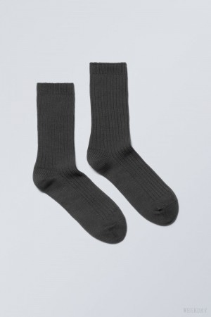 Weekday Pond リブ付き Socks ソックス レディース 暗グレー Japan | A8L-8436