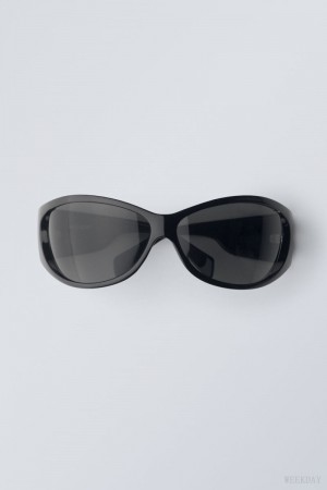 Weekday Strike Sunglasses サングラス メンズ 黒 Japan | A4Q-3763