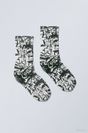 Weekday 運動 Printed Socks ソックス レディース Triple Scribble Japan | S6O-0954