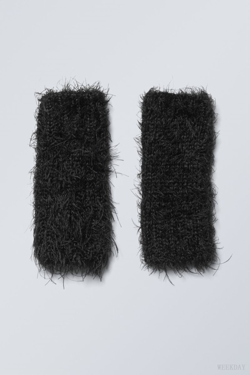 Weekday Hairy Wristwarmers アクセサリー レディース 黒 Japan | V9Y-4371