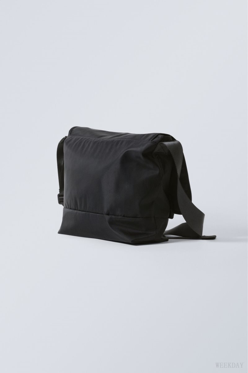 Weekday Messenger Bag バッグ メンズ 黒 Japan | I0Y-8536