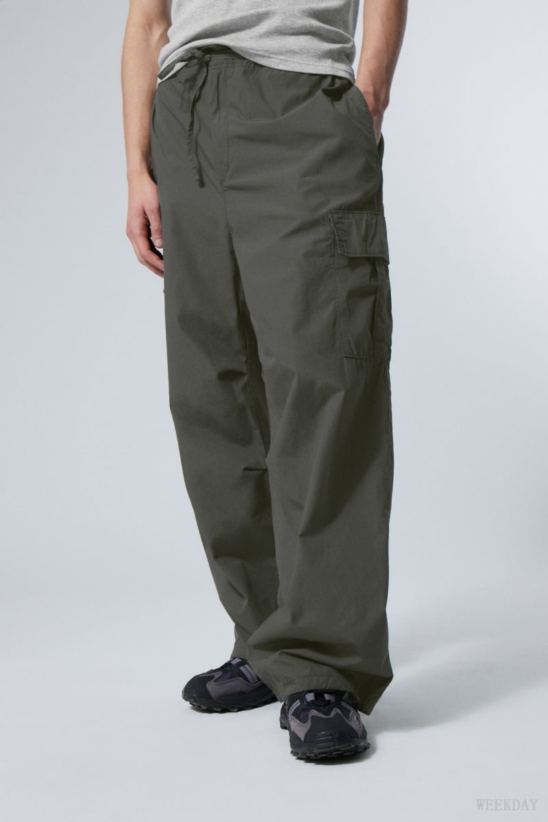 Weekday Parachute Loose Cargo Trousers ズボン メンズ 暗グレー Japan | O7U-7919